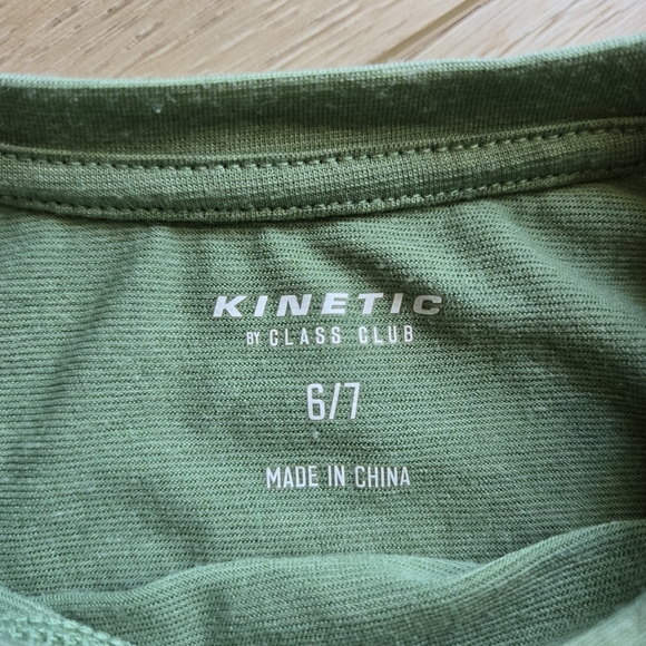 Little Boy Set of 2 short sleeve Class Club 6/7 Blue & Green Shirts EUC - Picture 5 of 12